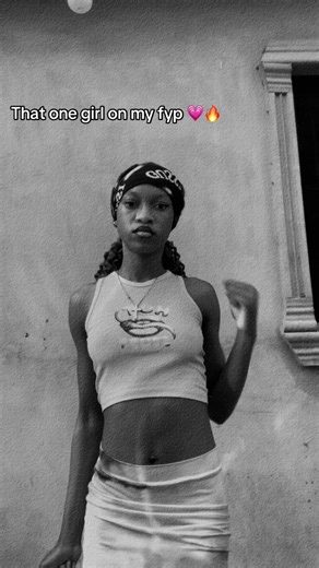 Trending Dance Challenges: The Soft and Small Dance