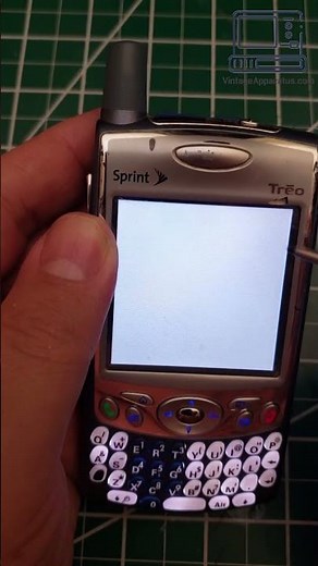 The Palm Treo 650 - First Successful Smartphone! #palm #retrocomputing #nostalgia #vintagecomputers