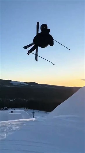 Ski Freedom #slowedandreverb #ski #skigear #snowboarding #skiingstunts #snowboard #snowboard #skiing