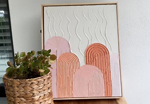 DIY : voici l’astuce parfaite pour créer un tableau texturé en plâtre - Elle Décoration