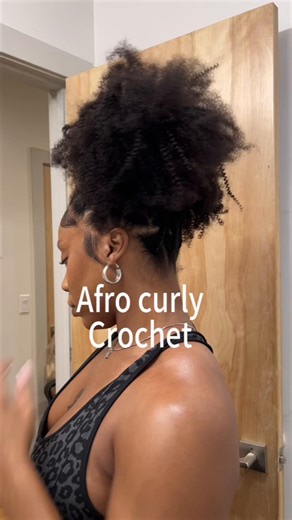 This Afro curly crochet is everything I needed!!! @ISEEHAIR put they foot in this one 💖💖💘 #iseehairbeauty #afrocurly #crochethair #miracleknots
