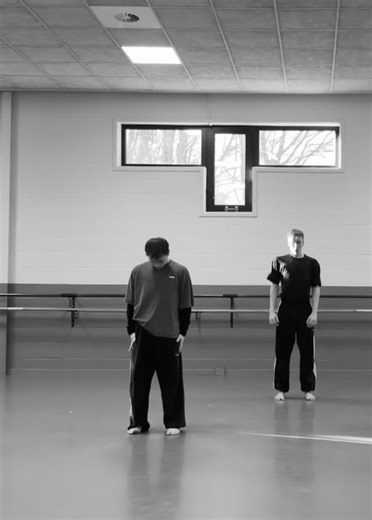 Don’t forget the smile sometimes when you dance 😆 Choreo: the best @Morgane Descheemaker ✨✨✨ Music: my immortal by @evanescence Location: dmotion . . I DO NOT OWN THE RIGHTS TO THIS MUSIC *** NO COPYRIGHT INFRINGEMENT INTENDED*** . . #contemporarydance #dance #dancer #vibing #choreography #contemporary #moderndance #modern #locks #musicality #choreographer #dancing #contemporarydancer #dancevideo #dancephotography #sharp #real#blackandwhite#unavez#unavezdancestudio #💃🕺💃