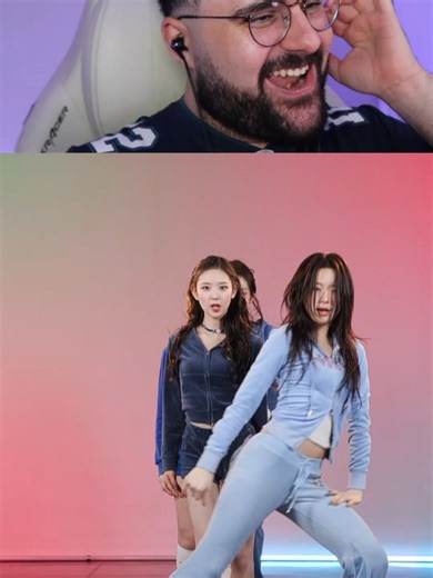 Reacting to KiiiKiii's Relay Dance '404 New Era'