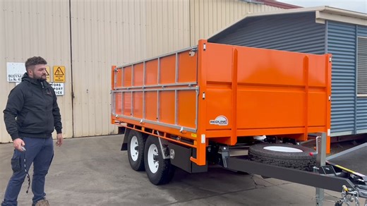 34K views · 140 reactions | Redline Builders Tipper. WILL pay for itself in saved skip bin hire & costly manual handling. Made in Australia to work in Australia. 4.5 tonne All up trailer mass. 3.6m long X 2.0m wide. 5 tonne Australian made roller rockers suspension & electric braked bogey axles. Give us a call for a copy of our priced sales catalogue. Check us out at www.redlinetrailers.com.au Give us a call on 02-63825210 | Redline Trailers | Facebook