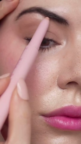 Sophia Claire on Instagram: "Trying the new @kajabeauty Wink Dazzle Dual-Ended Eyeshadow Stick (shades Mocha Sparkle and Ice Illusion) — these are so nice! The shadow side is super pigmented and creamy, but it sets and stays put after a minute. The sparkle side makes applying glitter easy and messy-free. Overall, these are definitely a win in my book! #kajabeauty #eyeshadowtutorial #creameyeshadow #kbeauty makeup recommendations • eyeshadow • glitter makeup • k beauty makeup products • trending