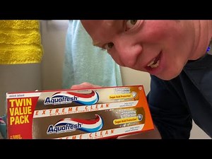 Aquafresh Extreme Clean Whitening Action Toothpaste