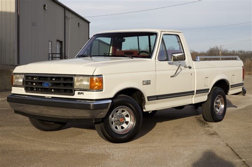 No Reserve: 1990 Ford F-150 XLT Lariat