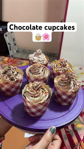 Chocolate cupcakes designs 🧁✨🌸 #cake #cakedecorating #cupcake #cupcakedecorating #baking #homebake