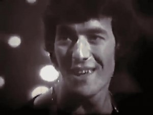 Bus Stop °•°☆°•° The Hollies | Top Hat Crew's "Live Music Archives"