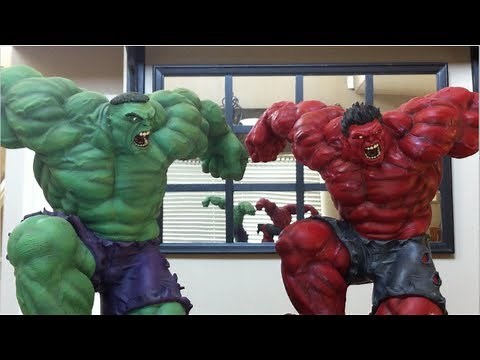 Red Hulk Comiquette Statue Unboxing by Sideshow Collectibles