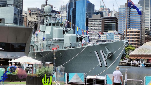 登舰！手拍参观HMAS吸血鬼号驱逐舰 (Vampire - D11) 全程-澳大利亚国立海洋博物馆