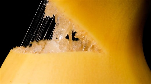 A banana like you have never seen before: the macro story that reveals every detail