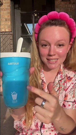 This cup will turn any liquid into a slushie! Slushie maker / how to make slushies / homemade