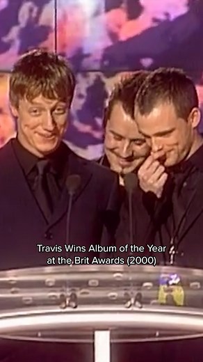 Throwback to 25 years ago when we won Best British Album at the BRIT Awards in 2000 📀 | Travis