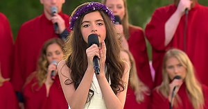Girl Sings So Similarly To Elvis — Viewers Can't Tell Difference While Listening With Eyes Closed