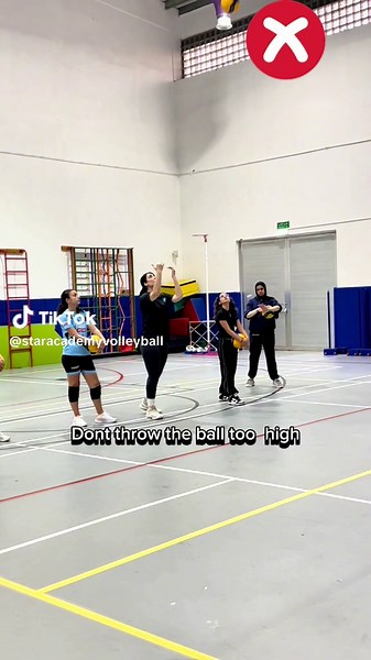 Domina tu saque flotante en voleibol