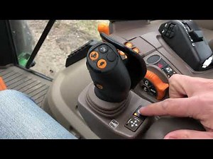 John Deere 5R Series Tractor: 540R Loader Controls