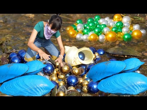 This clam’s possessed! Bumps on the shell, pearl inside! Scriptwriter,why you hiding this plot twist