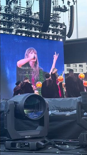 Willow Is That Girl #taylorswift #theerastour #erastour #endofanera #willow via dinj33