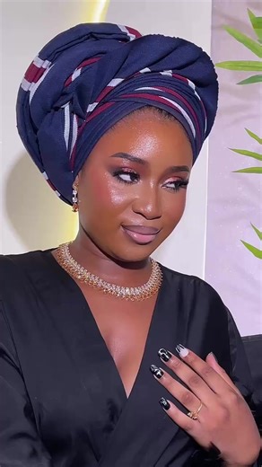 Monday mood: soft glam and flawless gele IG👇 Gele: @leolite_gele Makeup: @beccass_touch #gelestyles #geleartist #fyp #africanfashion #bellanaijaweddings