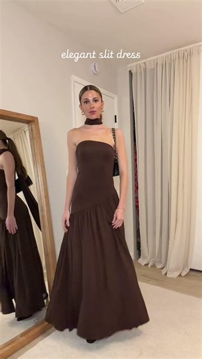 This split thigh tube dress with scarf is giving rich girl energy for under $32 🤎 size XS Strapless