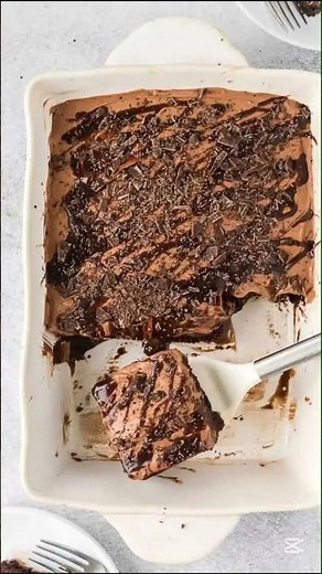 Chocolate Poke Cake #savoury #cake #bakingrecipes #chocholatecake