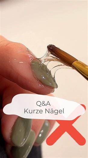 Eure Fragen zum Thema kurze Nägel modellieren. 💅 Zu welchem Thema soll es das nächste Q&A geben? Products: Jolifin LAVENI Shellac - Base-Coat 10ml ArtikelNr: 10819T Jolifin LAVENI Fräser - Home V2 30.000 ArtikelNr: 24415 Jolifin LAVENI Long-Life Feile - Trapez 100/180 ArtikelNr: 8452 Jolifin LAVENI Shellac FiberglasGel - clear 10ml ArtikelNr: 20549T Jolifin LAVENI PRO - 3in1 Kollagen Primer 11ml ArtikelNr: 15945 Jolifin LAVENI 3in1 Shellac - pastell-green nature 10ml ArtikelNr: 28131T Jolifin L