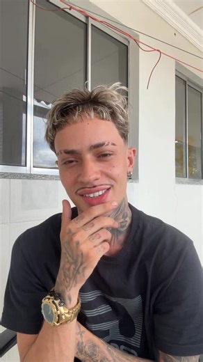 Bruno Bart on Instagram: "Morena da cor do pecado me deixou xonado 😍😍🫣 . . . . . #reels #explore #explora #explorepage✨ #reelsinstagram"