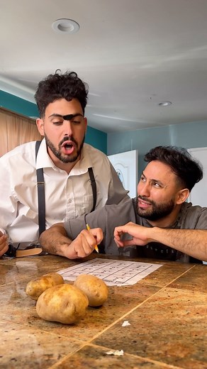 Anwar Jibawi | White parents VS Foreign parents doing homework 📝 | Instagram