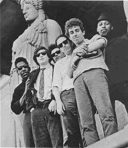 Paul Butterfield Blues Band -   Paroles de « I Got My Mojo Working »