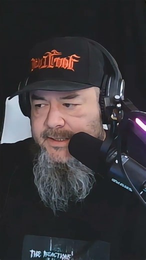 NEW GHOST JUST DROPPED and it’s DARK, DRAMATIC and DEVILISHLY CATCHY #GHOST #PapaEmeritus #NewMusic