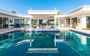 Luxury Home‪ | 蓝杰路精美的当代山庄~1479 Blue Jay Way, Los Angeles（洛杉矶 / 加州）