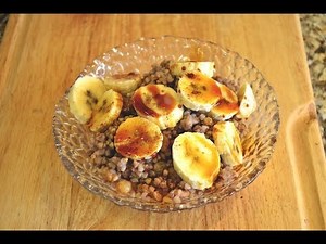 Buckwheat porridge with nuts, raisins and fruit - HOMISTRO's breakfast in under 5 minutes