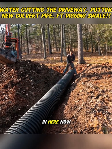WATER CUTTING THE DRIVEWAY, PUTTING NEW CULVERT PIPE, FT DIGGING SWALE!! #excavator #excavation #dirtwork #driveway #driveways