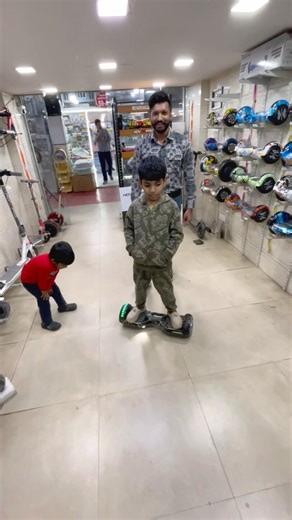 Hoverboard ride in store #hoverboard #skating #hoverbhai #hoverpro