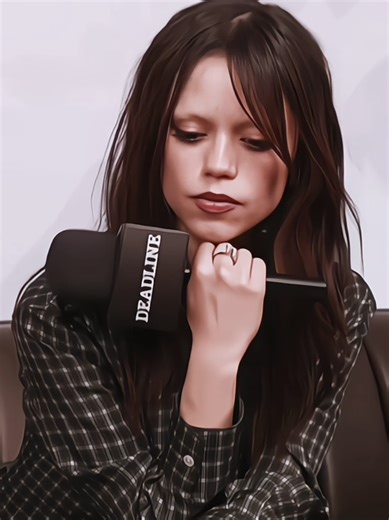 Jenna Ortega Mask Off Edit - High Quality Visualization