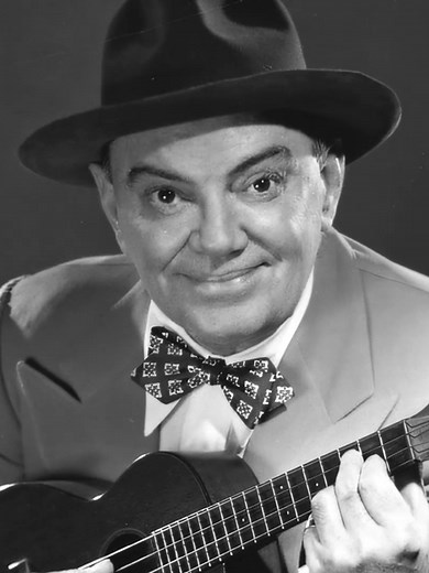 Here are 10 things you should know about Cliff Edwards, born 130 years ago today. He enjoyed success in vaudeville, the theatre, pictures, radio, recordings and television.#classichollywood #oldmovies #classicmovies #classicBroadway #classicTV #oldtimeradio #characteractors #precode #vaudeville