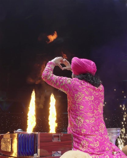 Discover the Heritage of Delhi with Satinder Sartaaj