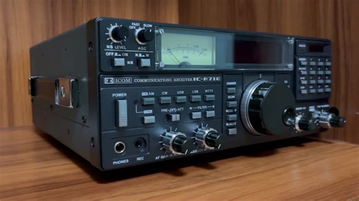 全新的icom R71E接收机