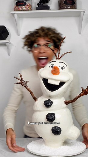 1.4M views · 34K reactions | $2000 Cake 螺螺浪 #cake #cakesofinstagram #cakedecorating #cakestagram #cakedesign | Everything Just Baked | Facebook