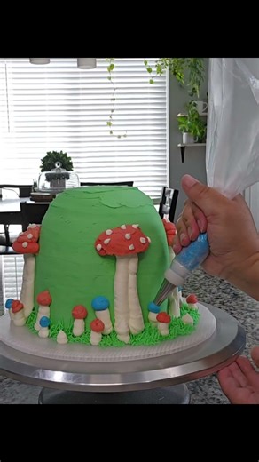 full tutorial on my channel #cake #cakedecorating #buttercream #supermario #cakeart