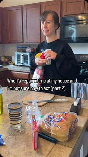 Michelle Ferguson on Instagram: "One of my MOST helpful tutorials. 🙋🏻‍♀️ #lifehacks #tipsandtricks #helpfuladvice #batmanmask"