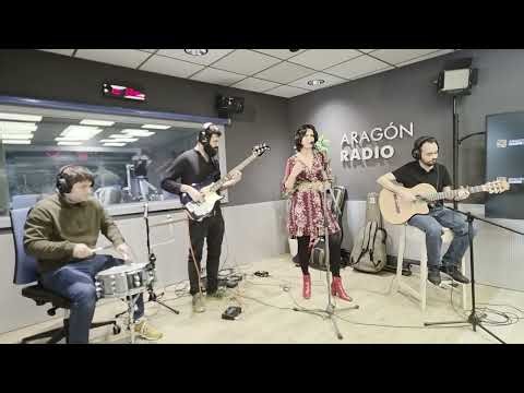 'Luna de Marte' interpreta en nuestros estudios en directo "Tragicómica"