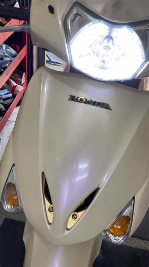 Honda LEAD 110 thay Bóng Đèn Halogen cũ Bằng Bóng Đèn Led Xe Siêu Sáng Giải Pháp Ánh Sáng Tối Ưu Khi Đi Đêm ☑ Các kết nối Điện chuẩn, gọn gàng, giúp giữ nguyên zin toàn bộ xe ☑Chụp Cao Su Bảo Vệ, Chống Nước, Chống Bụi đầy đủ như Zin #HONDASCR #DenLedXeMAY #Honda #SCR110 #DENLEDHONDASCR #HONDALEAD110 #LEAD110 #SCR ---------- (y) Cung cấp sỉ & lẻ đèn pha LED xe máy, ô tô ☎ Hotline: 090.236.14.18 🛰 FB : https://www.facebook.com/DenXeLed 🎬 Youtube: https://www.youtube.com/@DenLedXe 🎧 Tiktok: http