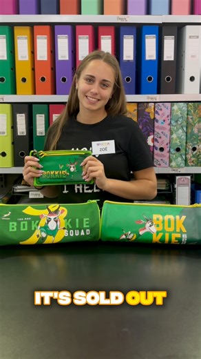 Calling all Bokke fans! 💚💛 Show your Bokke pride with our brand-new Bokke pencil cases, available now at Spectra! 📍Visit us at: Glengarry Shopping Centre Shop 3, Fairtrees Road & De Bron Road, Vredekloof, Cape Town, 7560 Or Okavango Junction Units K13–K15, Kenwil Drive, Okavango Park, Cape Town, 7560 #SpectraStationers #SpectraStationersCPT #StationeryAddict #StationeryLover #Springboks #Rugby | Spectra Stationers