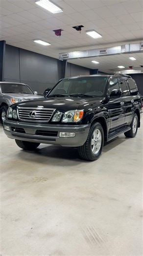 Rare limited edition lx470. 2007 Onyx and grey. California. kingschariot.com/inventory