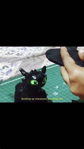 Making a toothless out of scrap ✨how to train your dragon 🪸🐞#toothless #howtotrainyourdragon #dragon