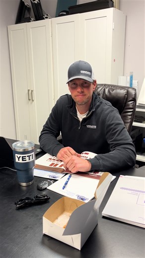 Thanking the team! Our production team was super busy, I guess they didn’t want a cannoli. #italianbakery #thankyou