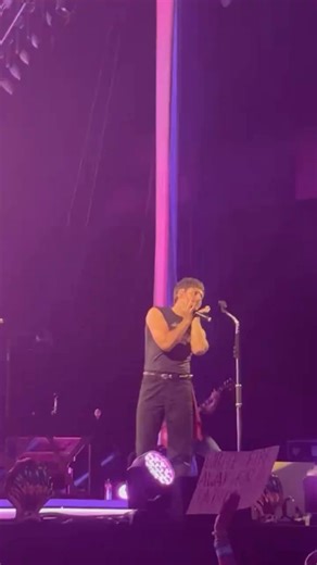 HOW I OBSESSIVELY ADORE YOU 🩷😘 #TSLOTBristow © niallhbra #niallhoran #niall #nialljameshoran #nialler #niallhoranupdates #niallhoranvideos #niallhoranpics #niallhoranpictures #niallhoranphotos #nh3 #heartbreakweather #flicker #theshow #heaven #heavenwontbethesame #meltdown #teamniall #theshowliveontour #tslot #niallhoranliveontour | One Direction Daily