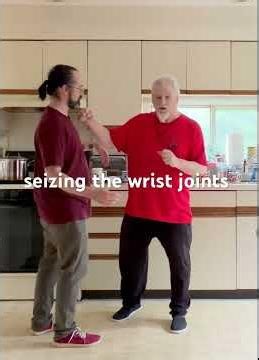 seizing the wrist joints ￼